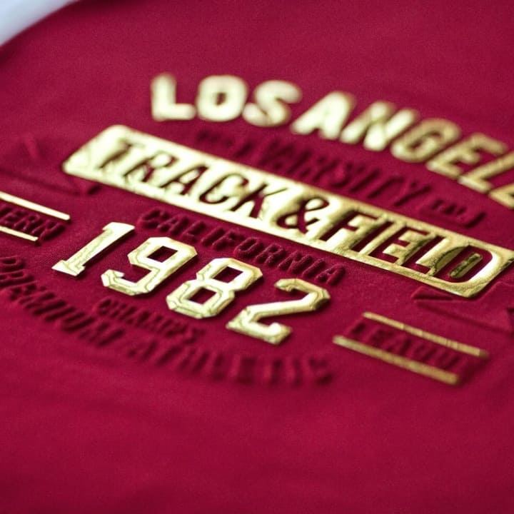 Тиснение (эмбоссинг) на ткани комбинированное с термопленкой - Saliteks Тиснение (эмбоссинг) на ткани комбинированное с термопленкой